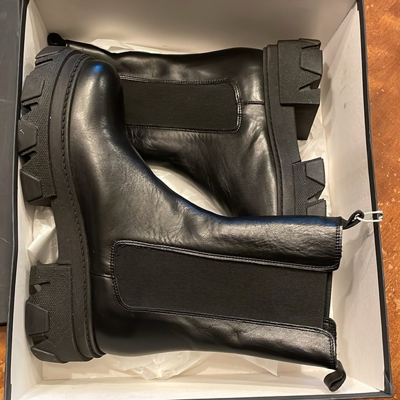 Chunky Chelsea boot Net A Porter - Picture 2 of 7